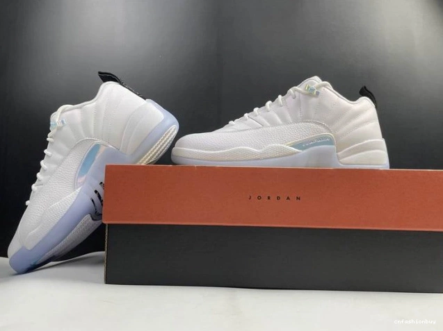 JORDAN RETRO AIR LOW EASTER DB0733-190 12 (2021) 1117